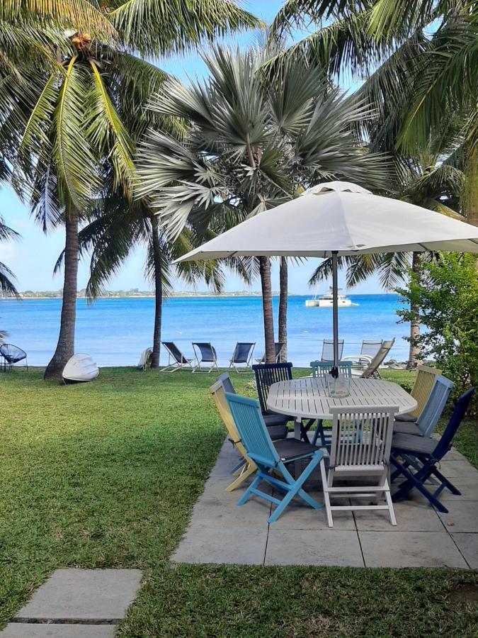 Fantastic Spacious Beachfront Villavacances Grand Baie Exterior foto