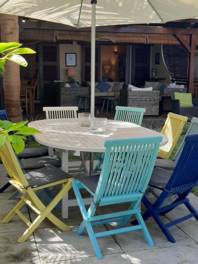 Fantastic Spacious Beachfront Villavacances Grand Baie Exterior foto